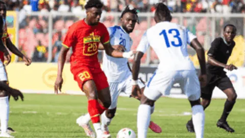 利物浦战胜对手，努涅斯进球萨拉赫助攻，2-0登顶积分榜